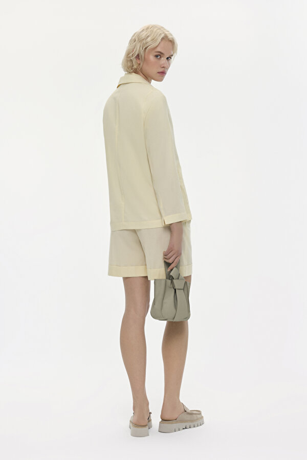 LIGHT YELLOW JACKET 2