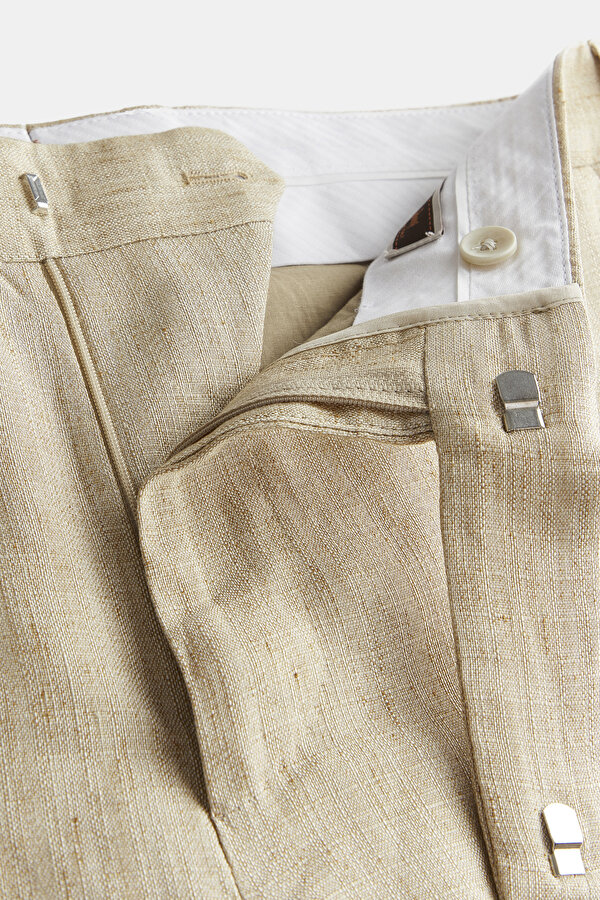 BEIGE TROUSERS 6