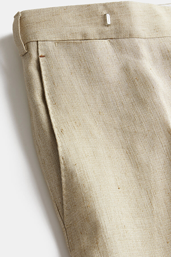 BEIGE TROUSERS 7