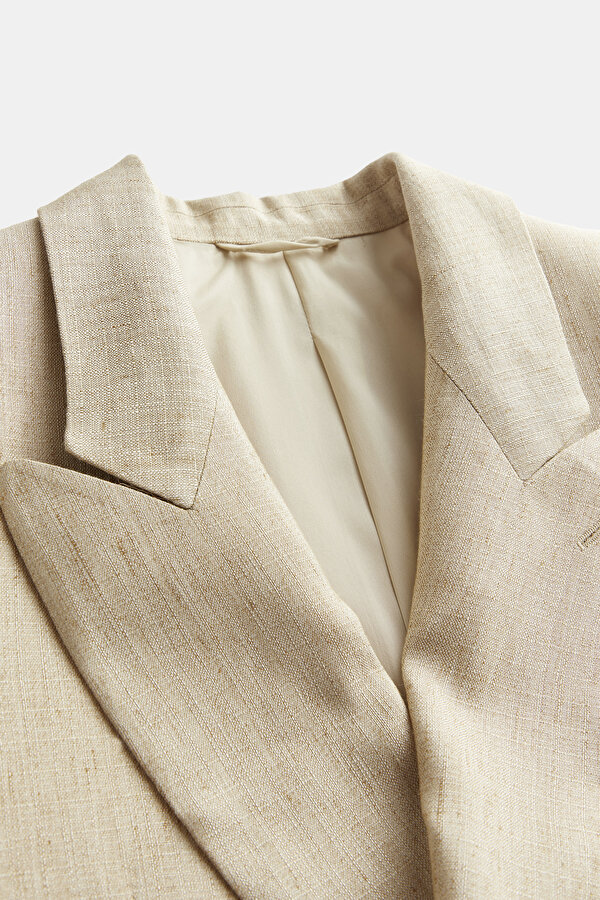 BEIGE JACKET 6