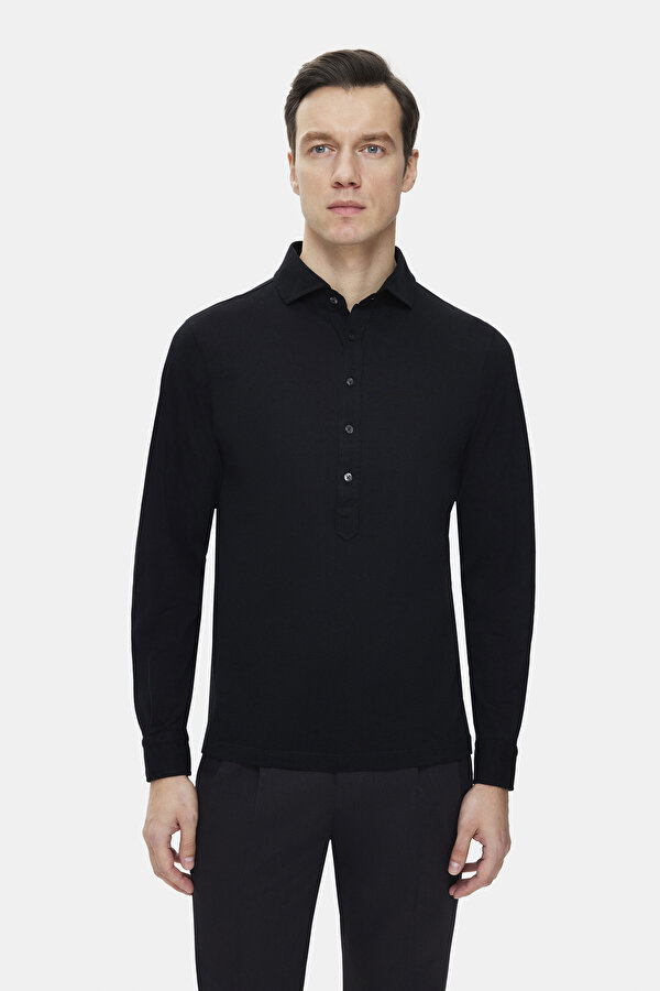 SİYAH POLO YAKA UZUN KOLLU T-SHIRT