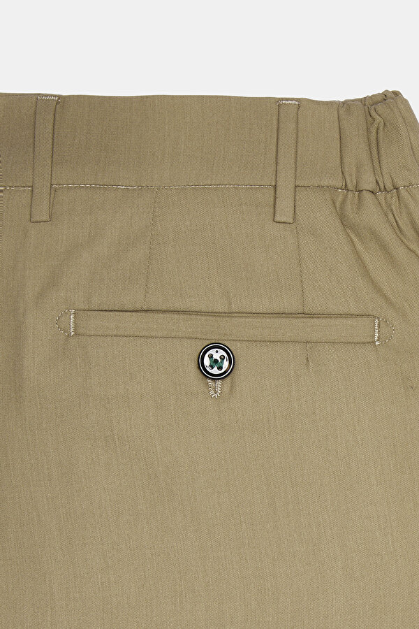 BEIGE TROUSERS 7