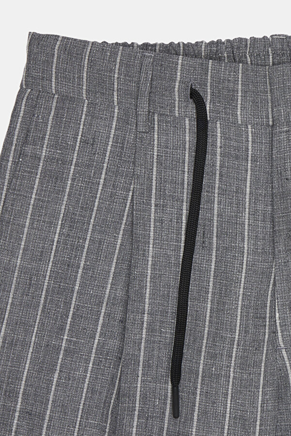 GRİ ÇİZGİLİ DESENLI PANTOLON 7