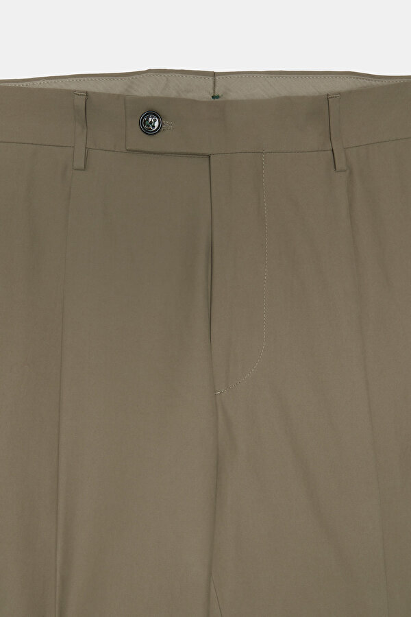 BEIGE TROUSERS 6