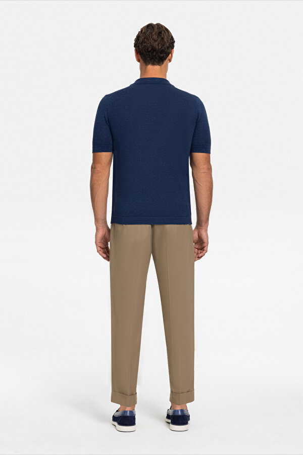 BEIGE TROUSERS 2