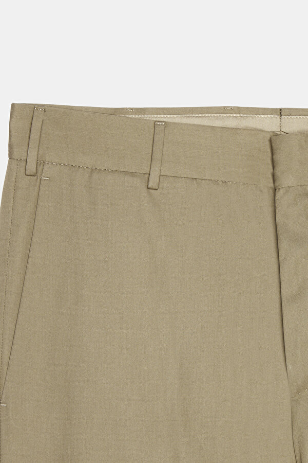 BEIGE TROUSERS 7