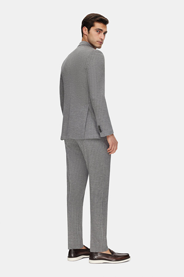 ECRU WOOL/SILK SUIT 2