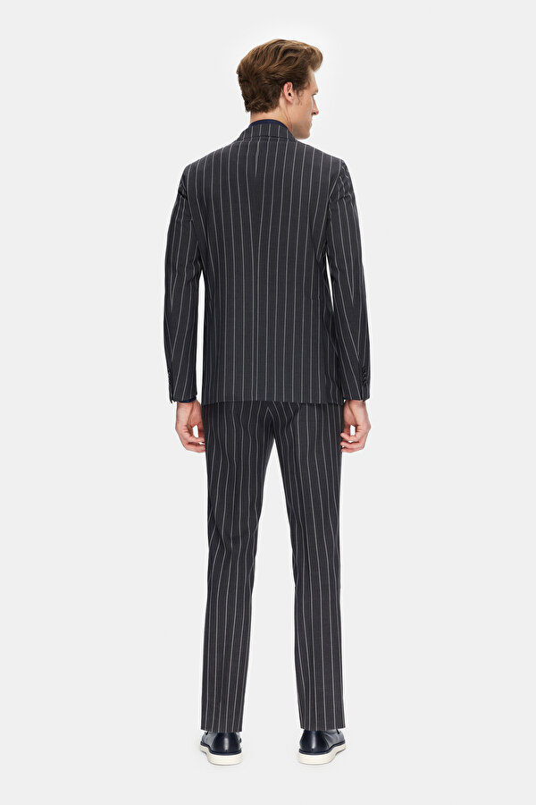 ECRU WOOL/SILK SUIT 2