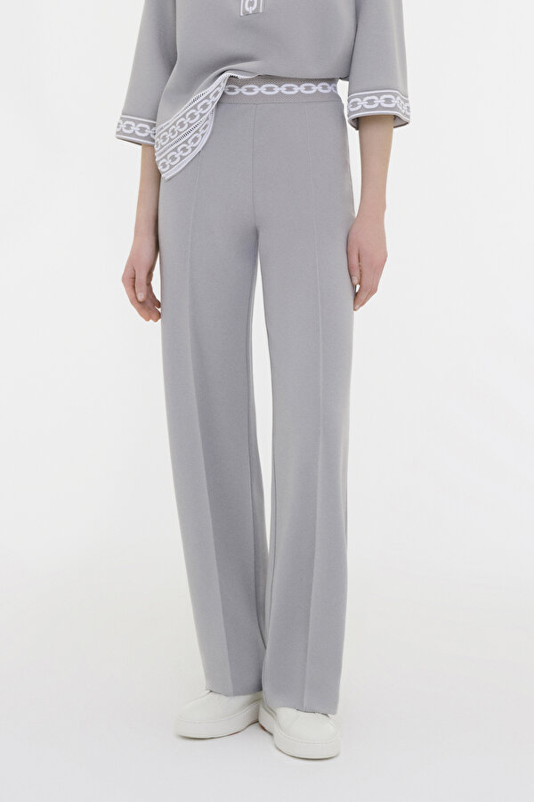 WHITE TROUSERS 2