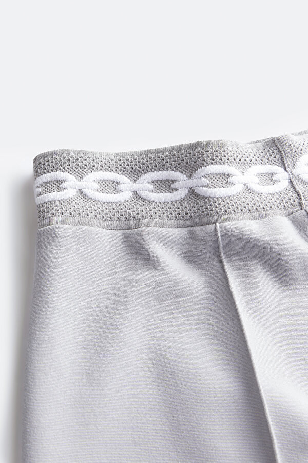 WHITE TROUSERS 6