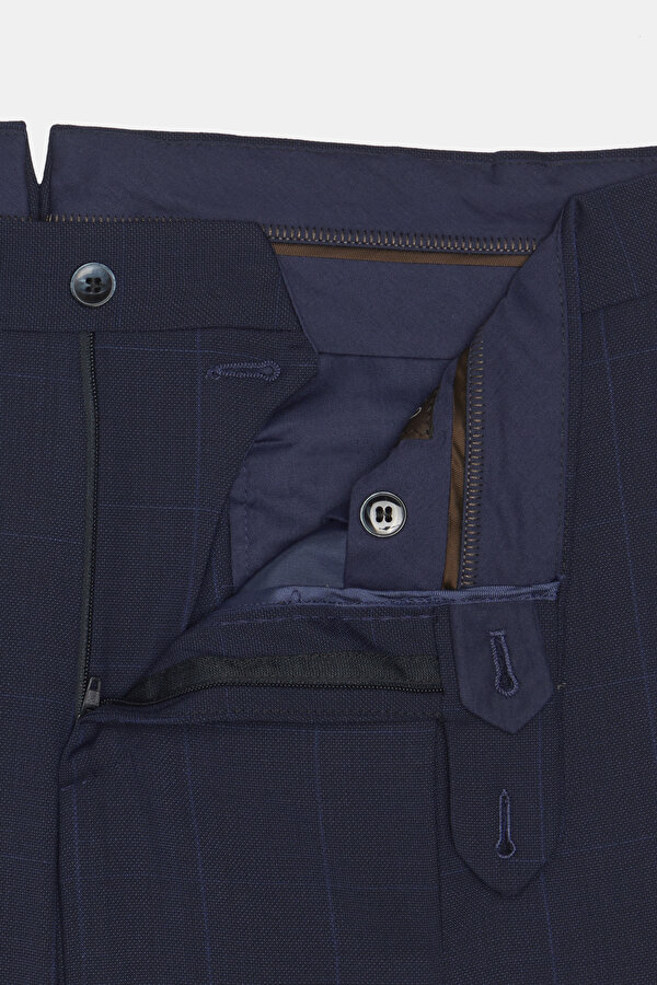 NAVY BLUE WOOL SUIT 19