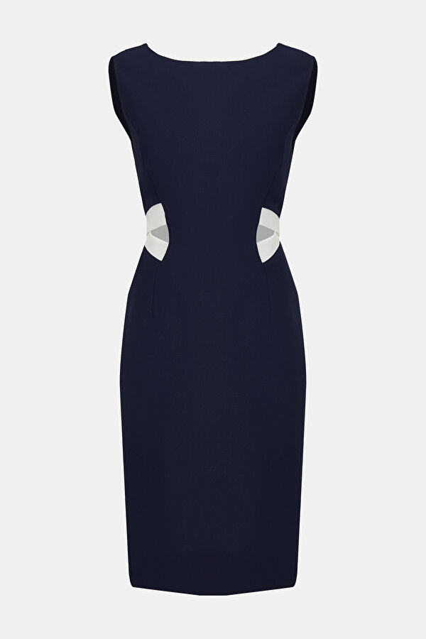 ECRU SLEEVELESS BELOW THE KNEE DRESS