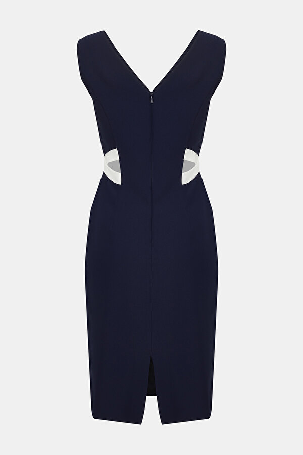 ECRU SLEEVELESS BELOW THE KNEE DRESS 2