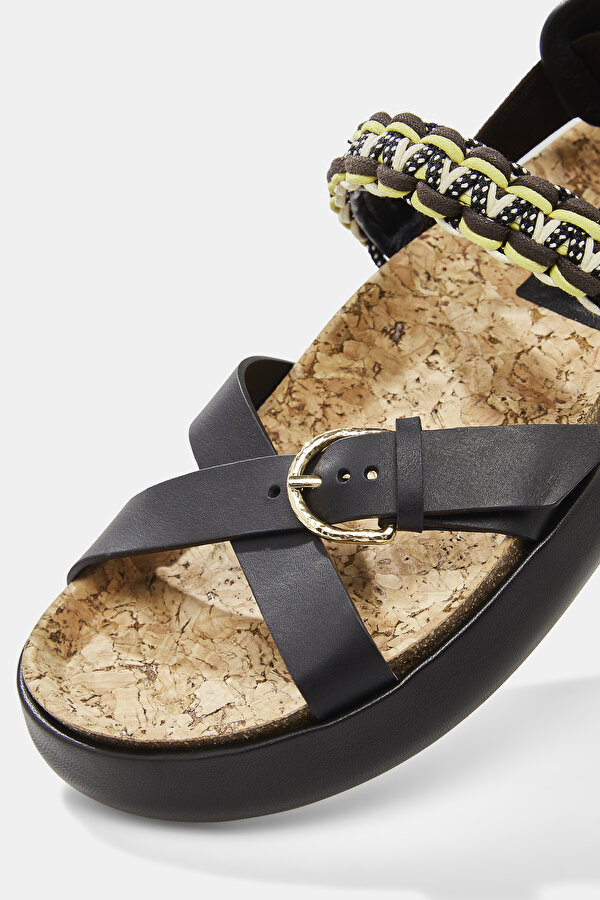 SANDALS 6
