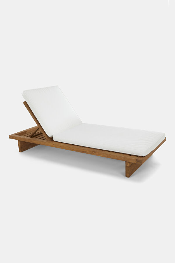 LOUNGE 2