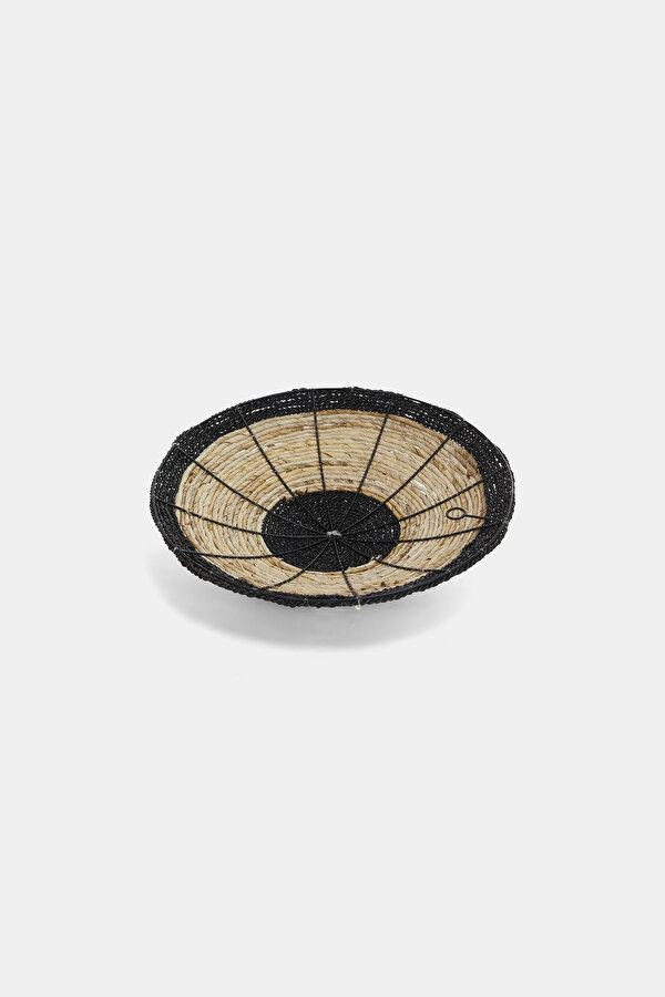 DECORATIVE PLATE