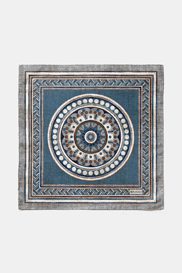 HANDKERCHIEF