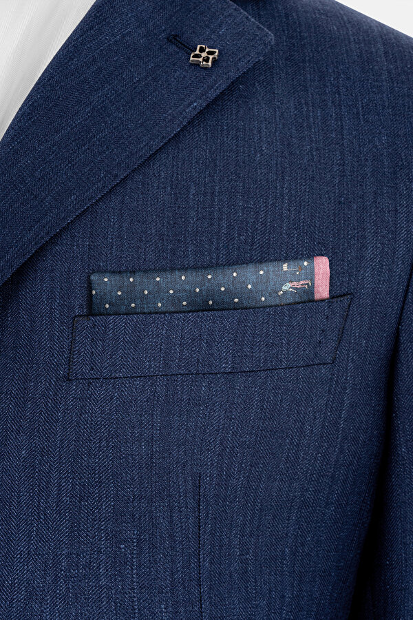 HANDKERCHIEF 2