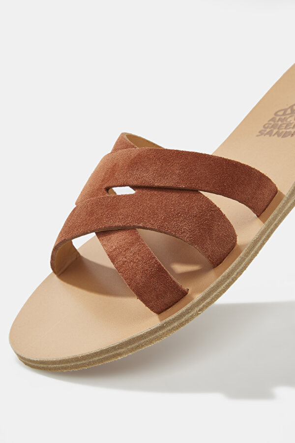 MAROON SANDALS 6