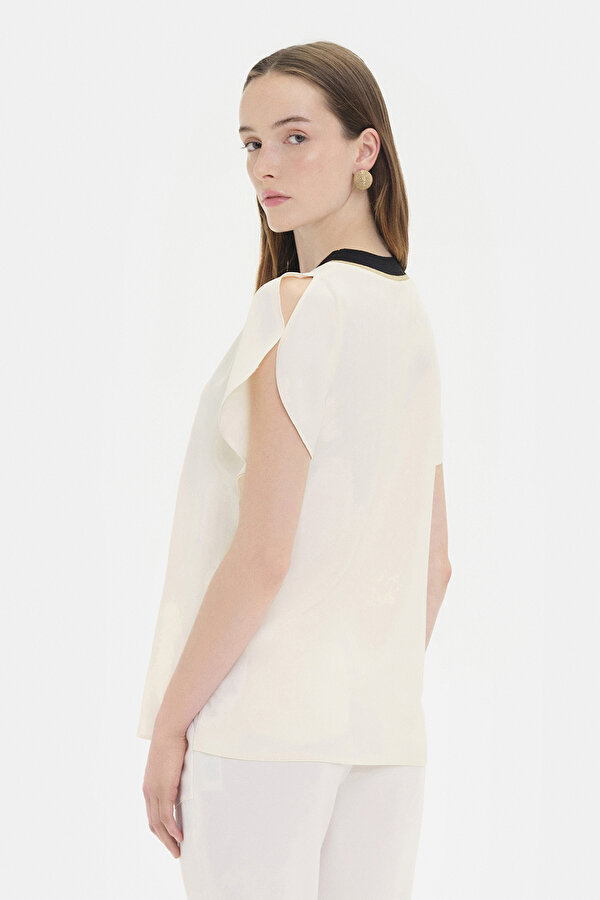 DORE BASIC / ROUND NECKLINE SHORT SLEEVE BLOUSE 2