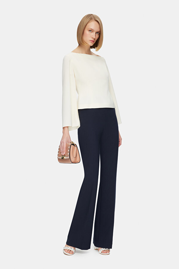 NAVY BLUE STRAIGHT CUT TROUSERS