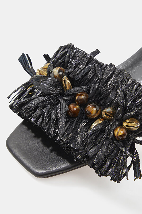 BLACK LEATHER SLIPPER 6