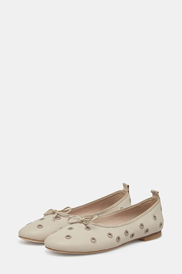 ECRU FLAT SHOES 2