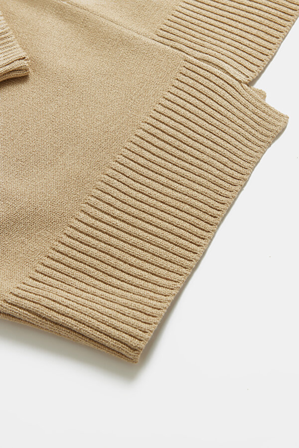 BEIGE ASYMMETRIC JERSEY 6