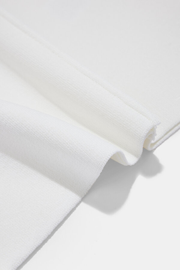 WHITE BOAT NECK JERSEY 7