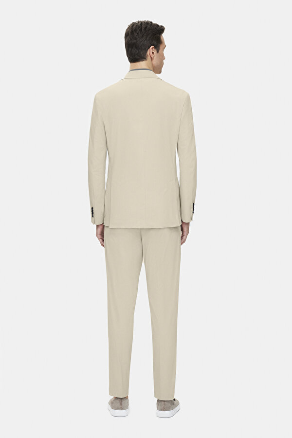 SUIT 2