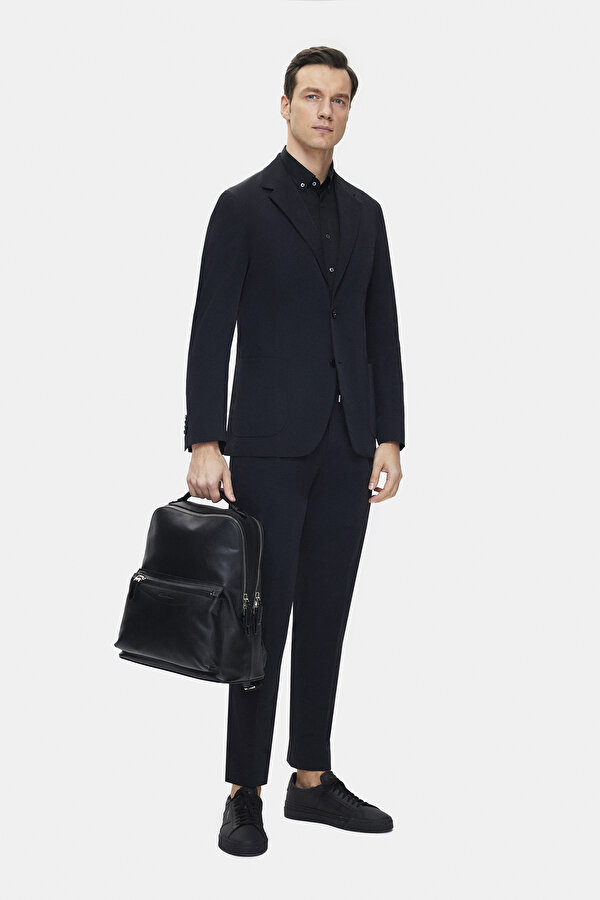 BLACK SUIT