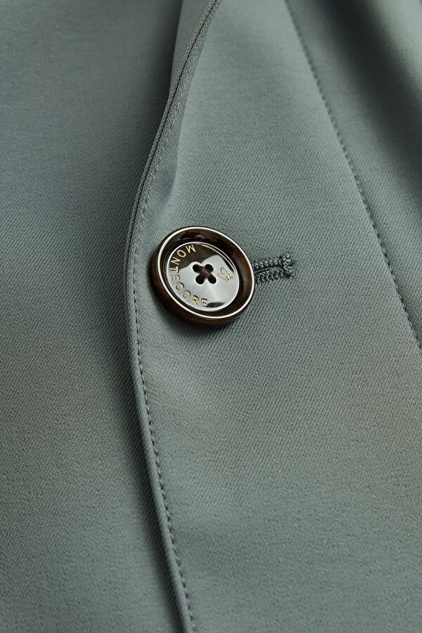 GREY COAT 7