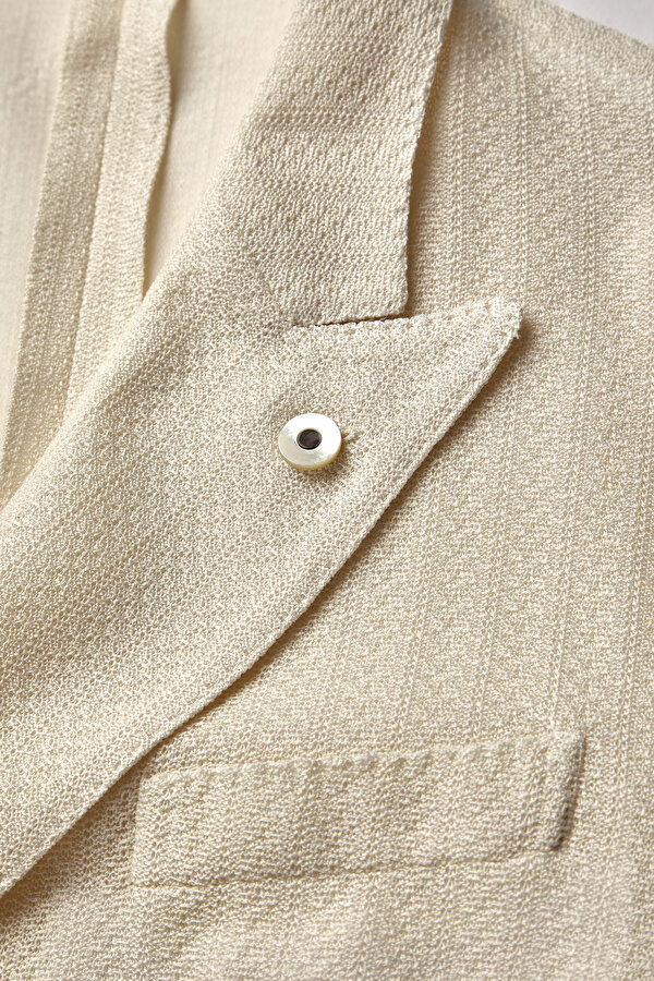 ECRU SURPLICE NECKLINE (CROSS-OVER NECKLINE) JACKET 7