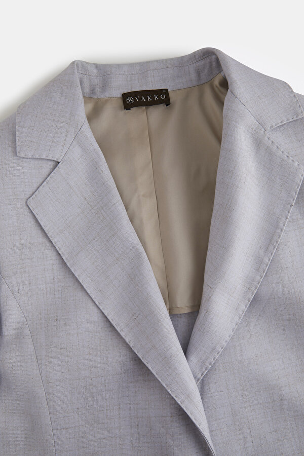GREY JACKET 6