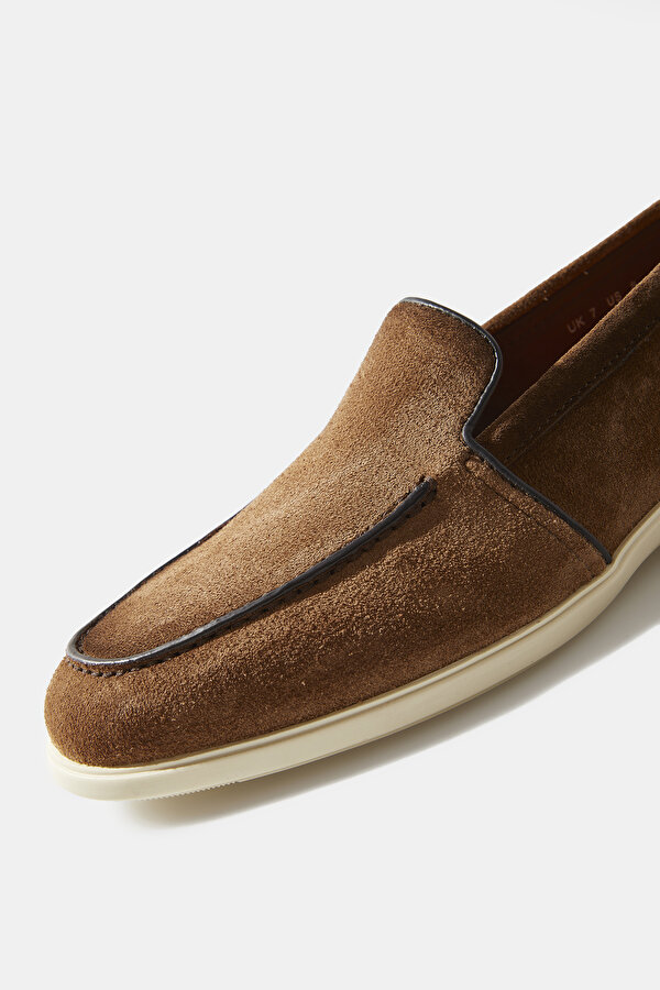 BROWN SUEDE SHOE 6