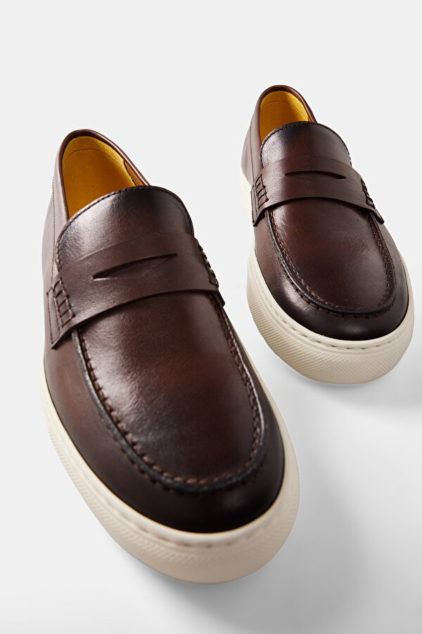 BROWN LEATHER SHOE 6