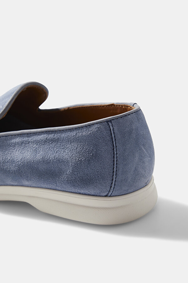 BLUE SUEDE SHOES 6