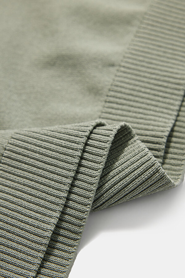 LIGHT GREEN POLO NECK SHORT SLEEVE TSHIRT 7