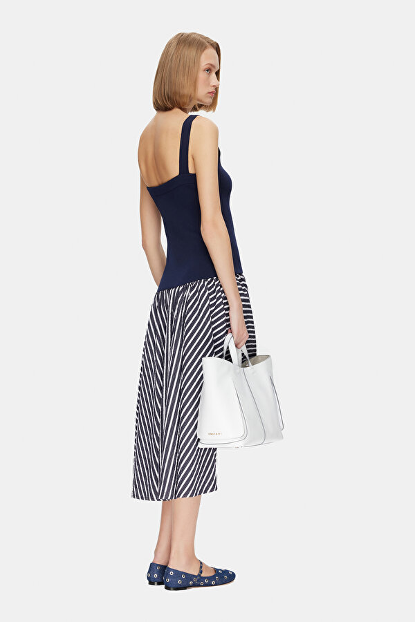WHITE SLEEVELESS DRESS 2