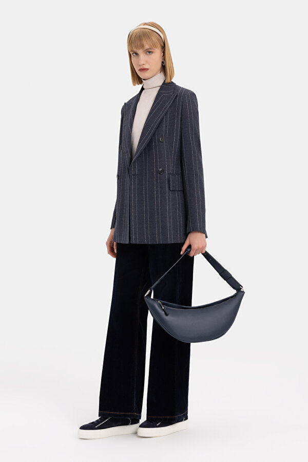 ECRU SURPLICE NECKLINE (CROSS-OVER NECKLINE) JACKET