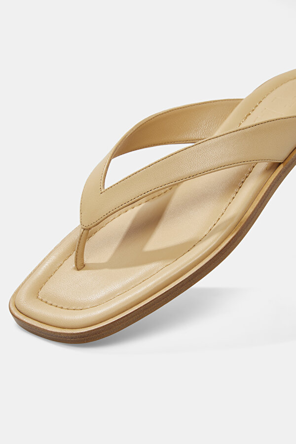 SLIPPER 6