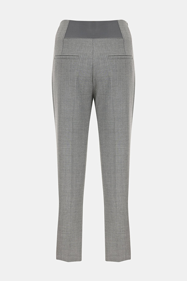 GRİ DAR PAÇA PANTOLON 2