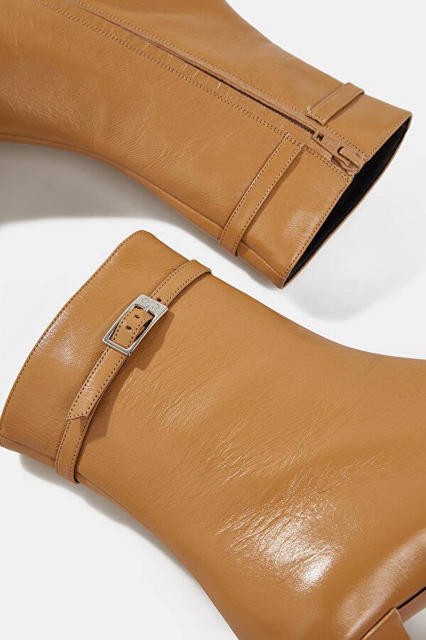 CAMEL LEATHER BOOT 7