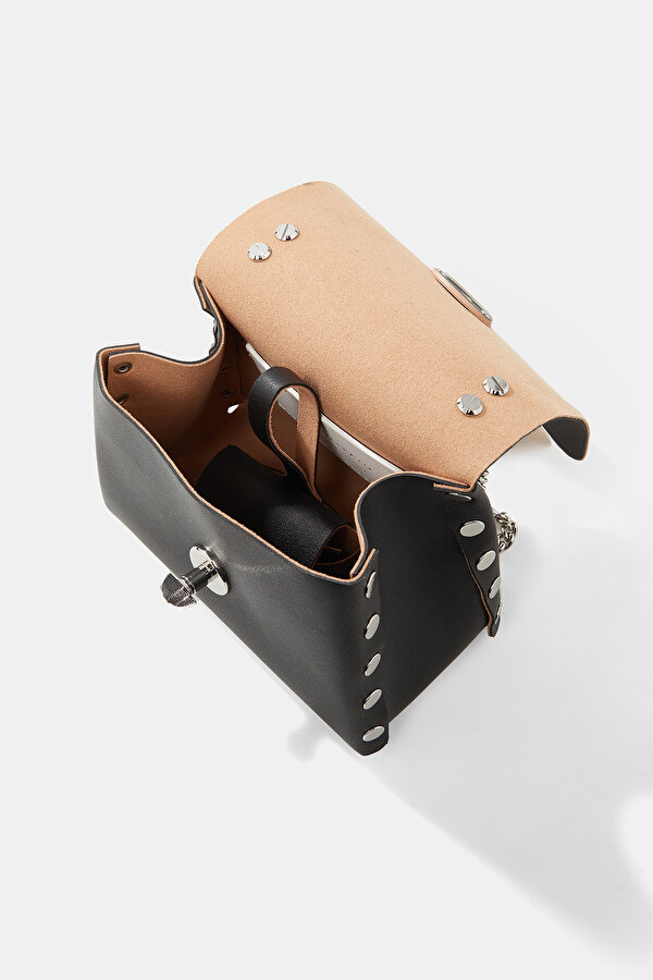 BLACK LEATHER BAG 7