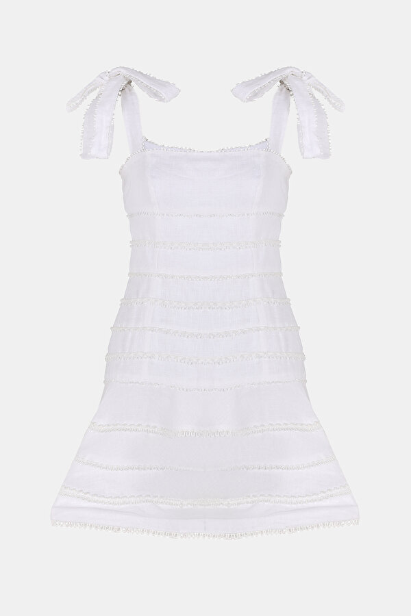 WHITE SLEEVELESS SUSPENDER SHORT DRESS 2