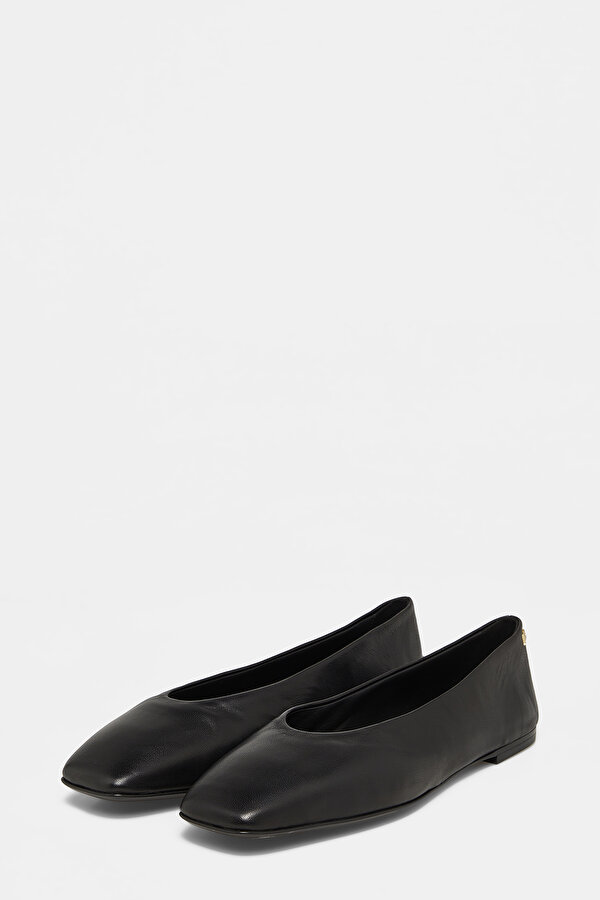 BLACK FLAT SHOES 2
