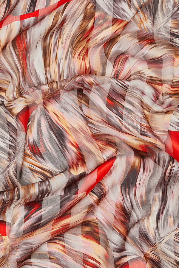 RED SHAWL 2