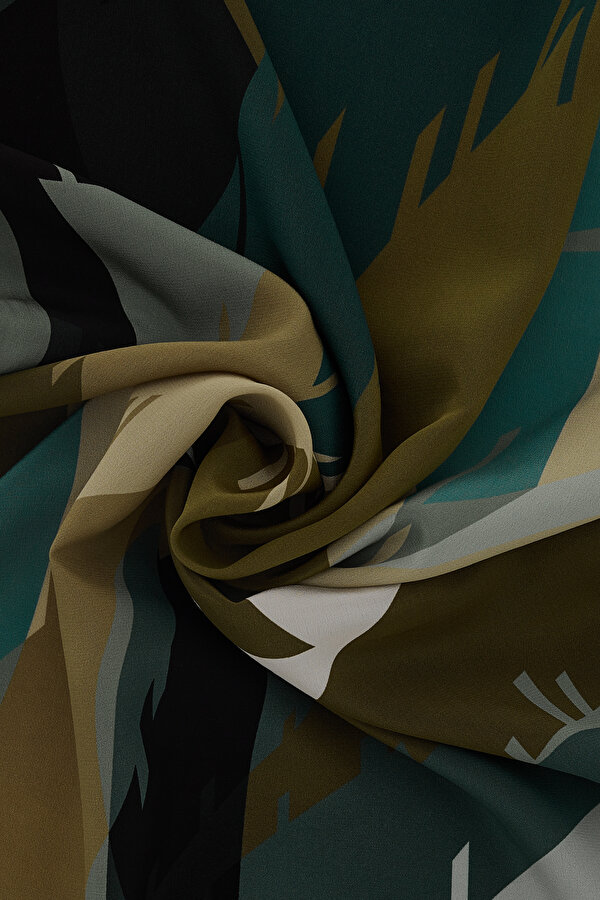 EMERALD GREEN GEOMETRIC DESIGN CREPE DE CHINE SHAWL 2