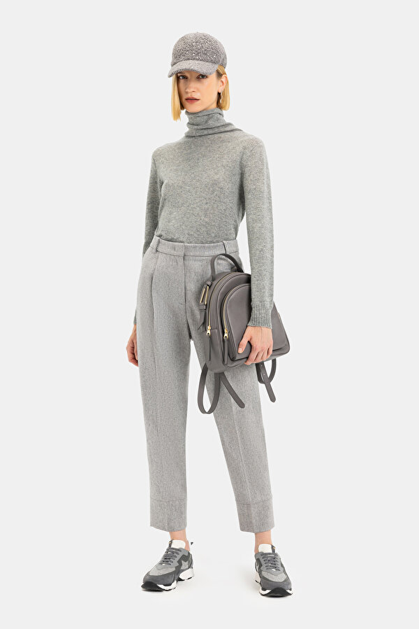 LIGHT GREY TROUSERS