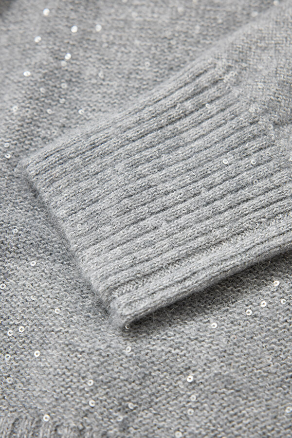 GREY JERSEY 7